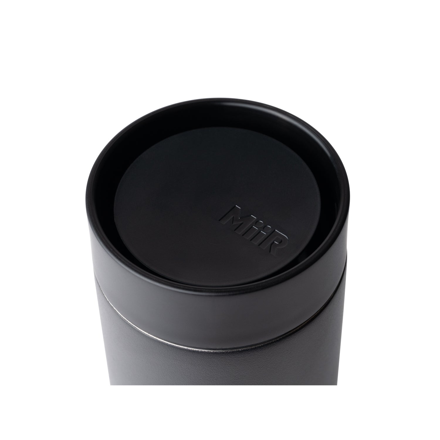 360-traveler-q7 360_Lid_Studio_0521_45deg_Down_1__TRV1SV12002.jpg