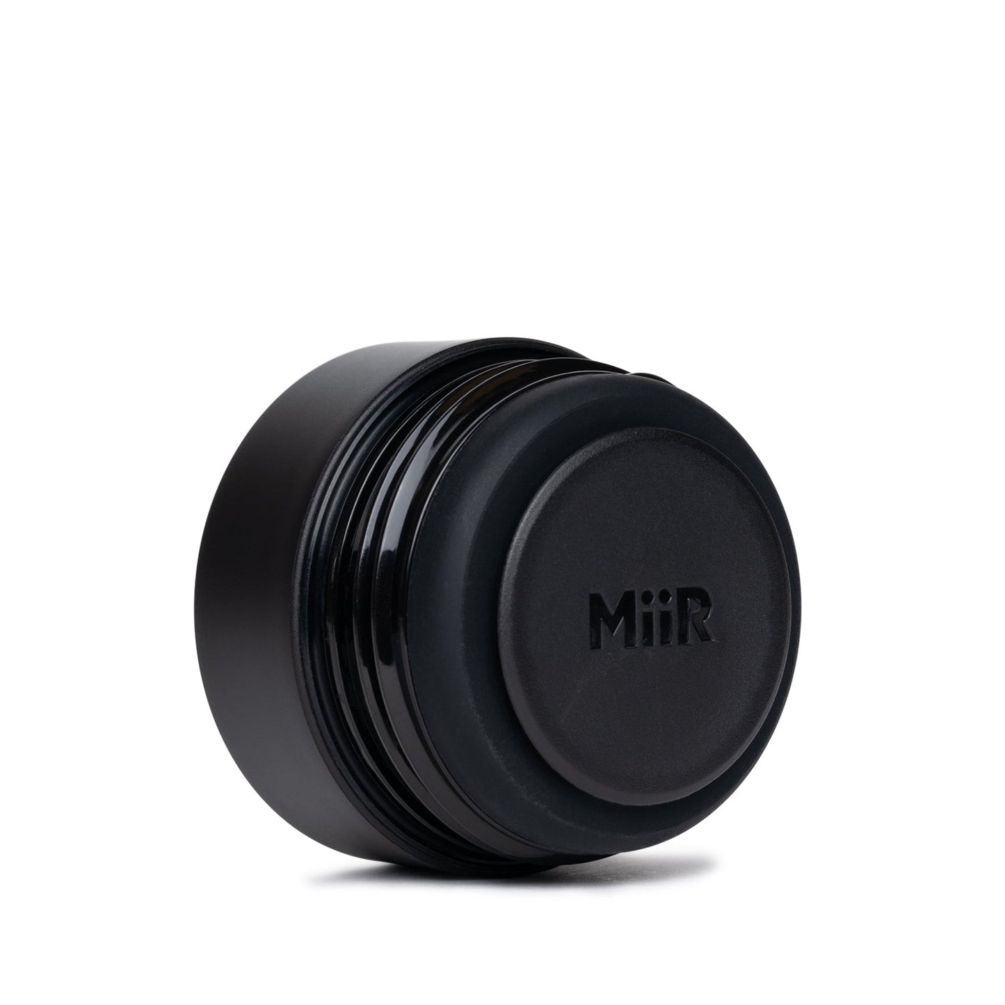 360-traveler-q7 360_Lid_Studio_0521_Bottom_1__TRV1SV12002.jpg