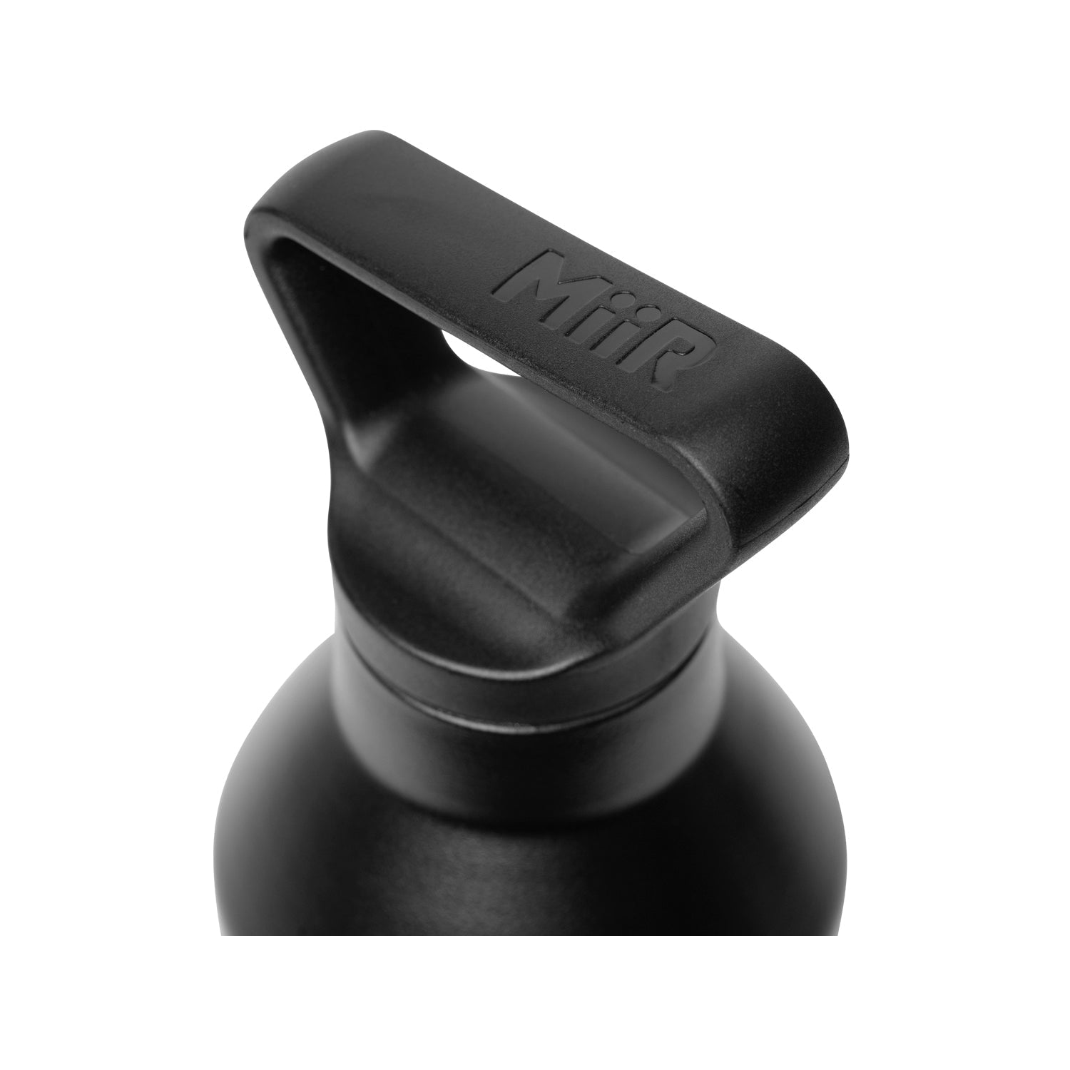 23oz-vacuum-insulated-bottle-u6 Narrow_Mouth_Black_Studio_1020_402286_45Deg_2__402286__NMB1SV23002_1.jpg