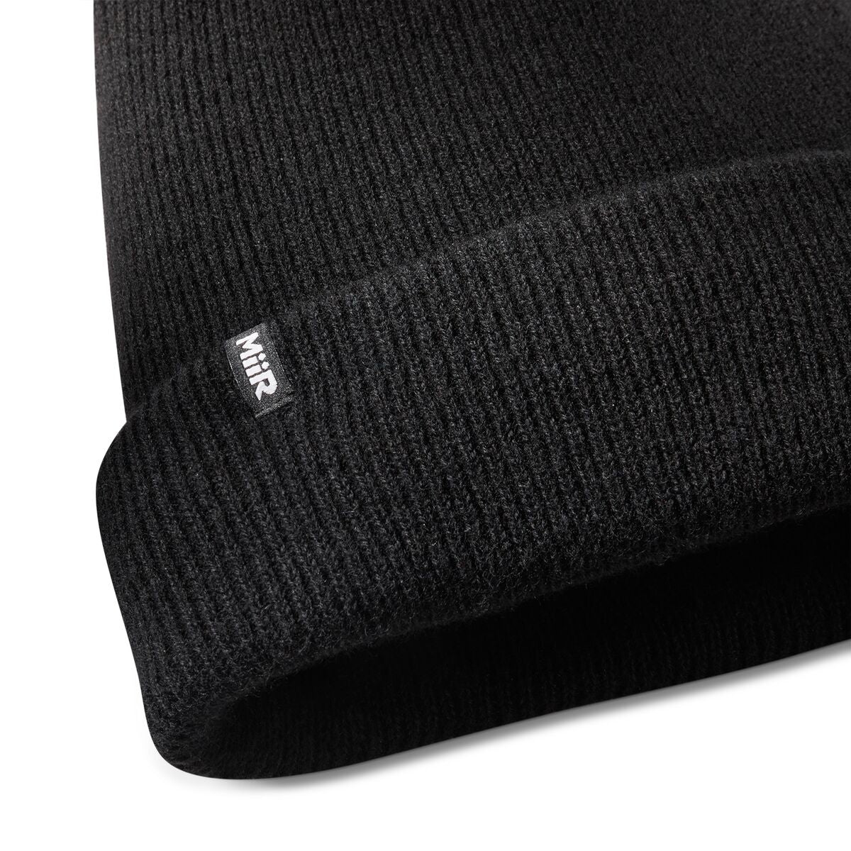 recycled-cashmere-beanie-r8 WebPDP-Recycled_Cashmere_Luxe_Beanie_Studio_Detail__BNE004002OS.jpg