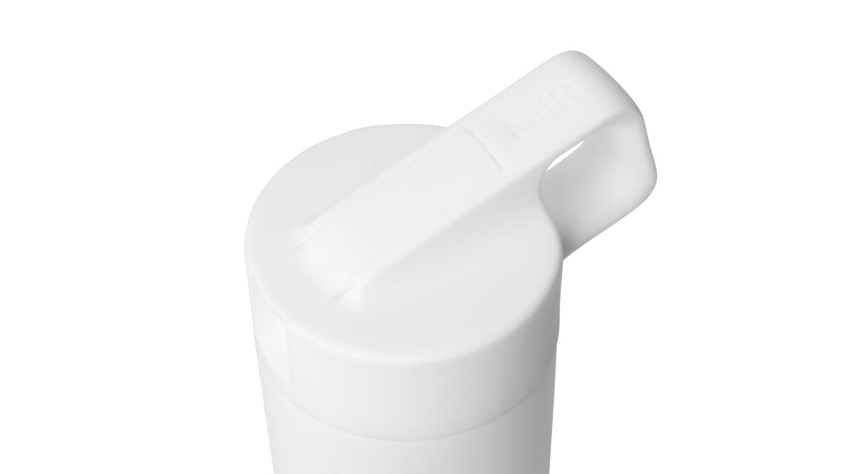 straw-bottle-t2 WebPDP-Straw_Lid_2_White_Studio_0221_45deg_Closed__WMB2SL20001.jpg
